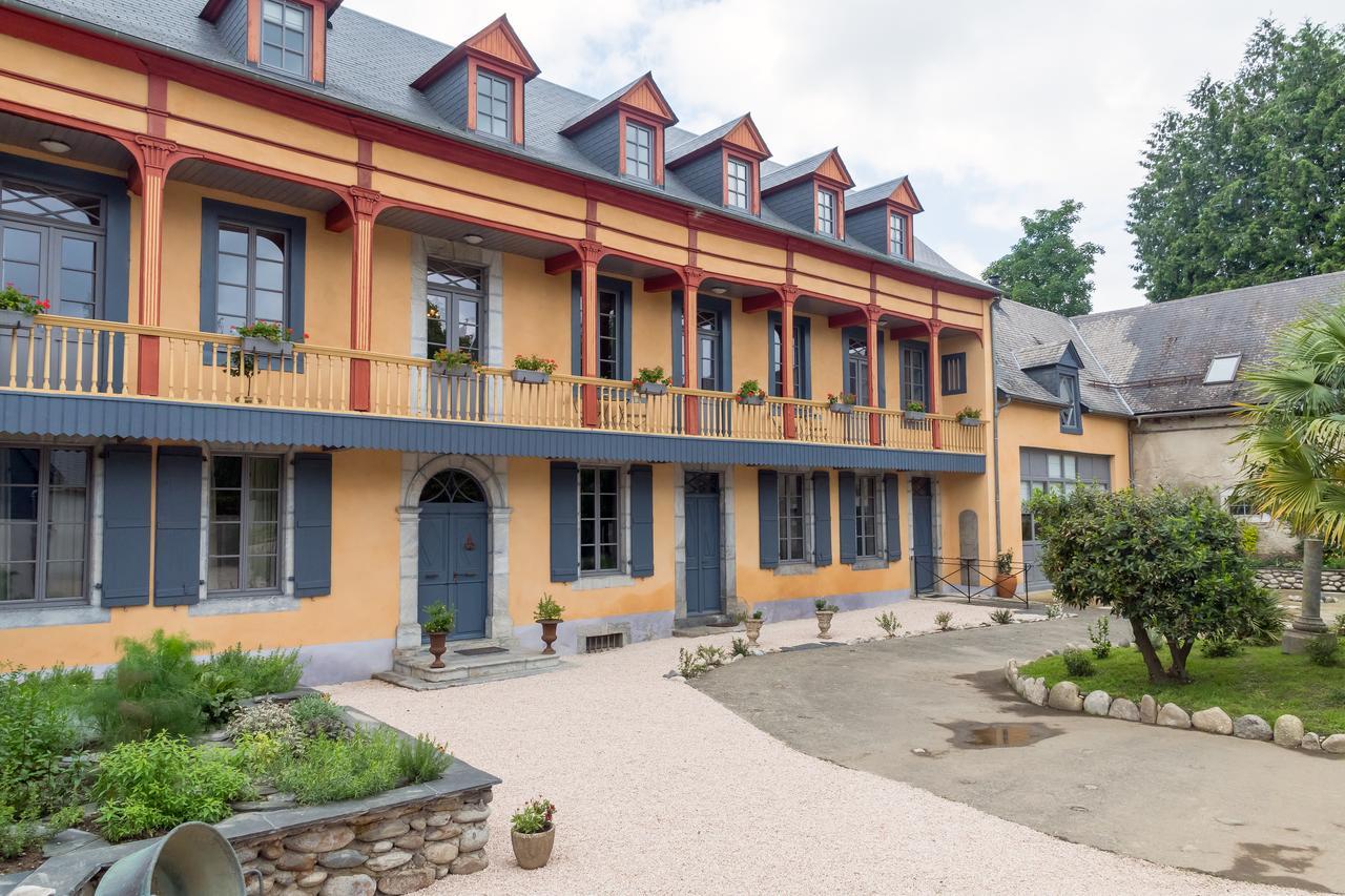 Le Relais Bed & Breakfast บาญเญอ-เดอ-บีกอร์ ภายนอก รูปภาพ