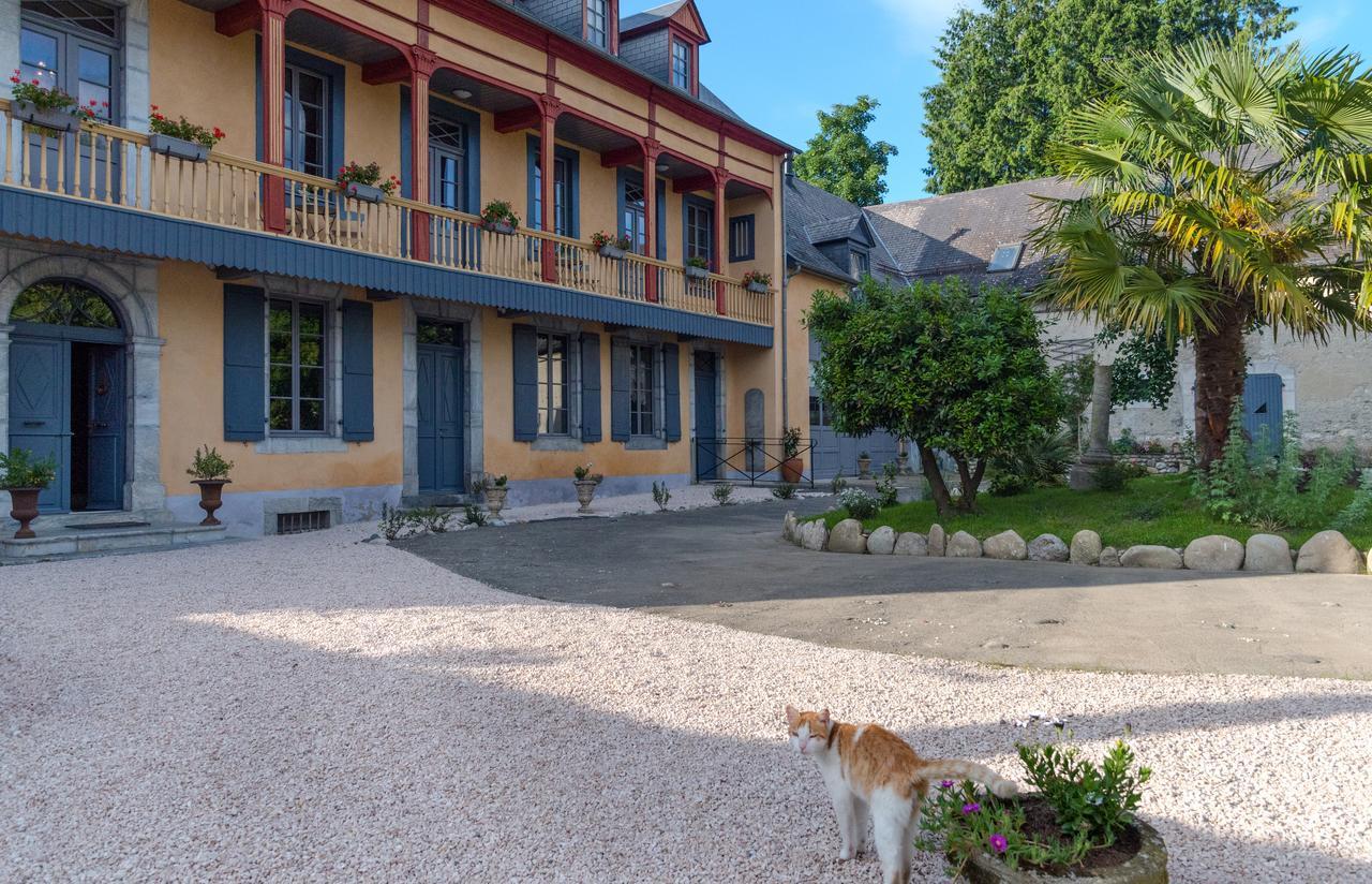 Le Relais Bed & Breakfast บาญเญอ-เดอ-บีกอร์ ภายนอก รูปภาพ